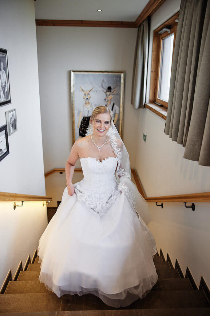 Getting Ready, Braut am Weg zum Bräutigam Fotografiert von Klaus Mittermayr